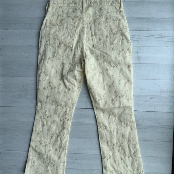 J Crew Billie Demi Boot Cut Crop Cream Floral Embroidered Jeans Size 26 - Picture 6 of 13